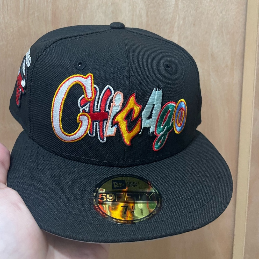 Myfitteds Chicago bulls graffiti size 7 1/4 new era fitted in store exclusive
